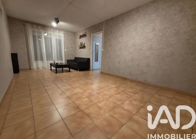 Maison - 91 m² - 4 pièces