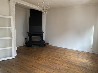 Maison - 240 m² - 9 pièces