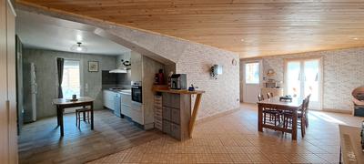 Maison - 246 m² - 7 pièces