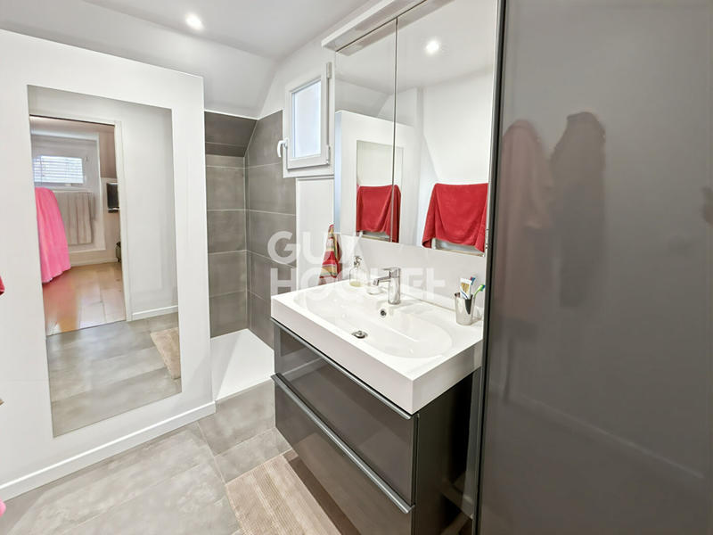 Maison - 110 m² - 6 pièces