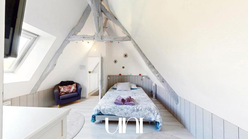 Maison - 360 m² - 12 pièces