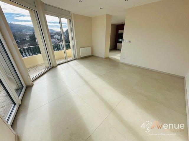 Appartement - 88 m² - 4 pièces