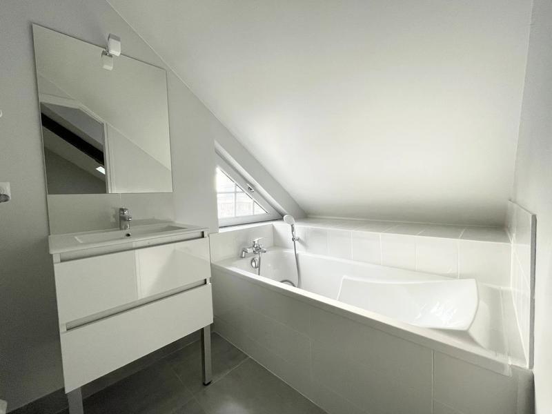 Appartement - 96 m² - 3 pièces