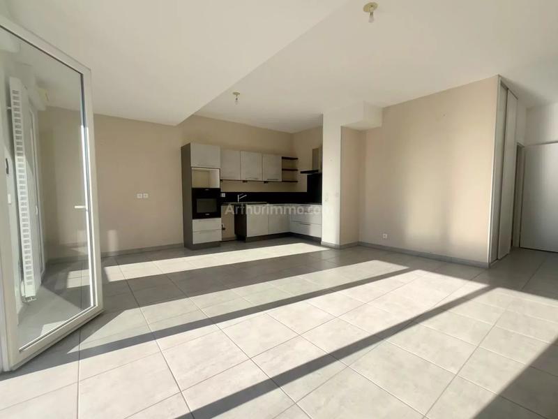 Appartement - 80 m² - 4 pièces