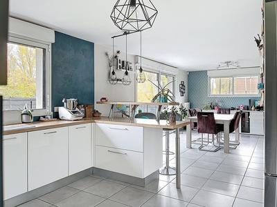 Maison - 152 m² - 7 pièces