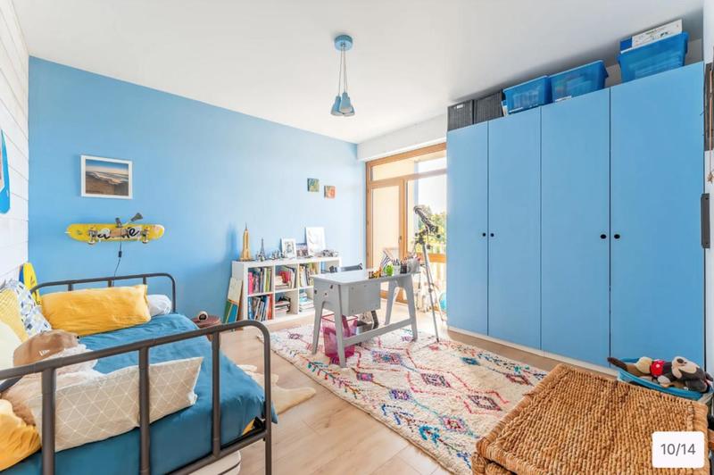 Appartement - 100 m² - 4 pièces