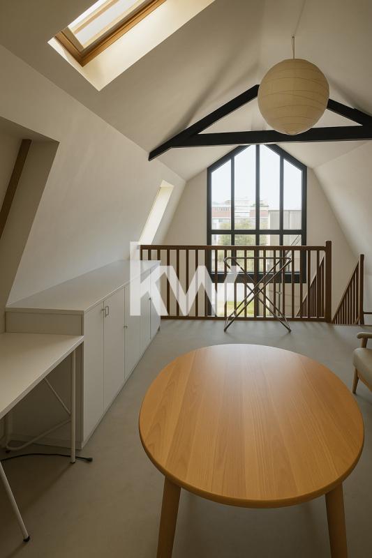 Loft - 105 m² - 4 pièces