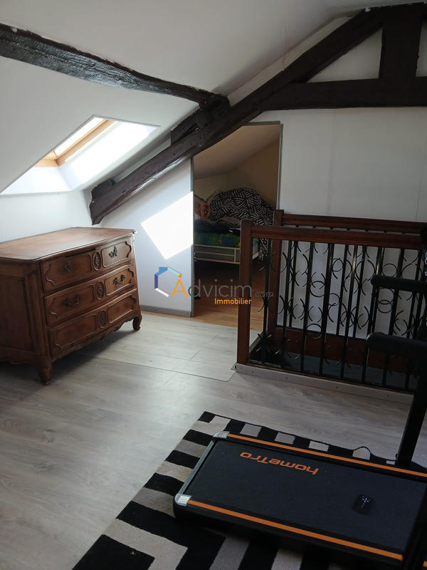 Maison traditionnelle - 108 m² - 4 pièces