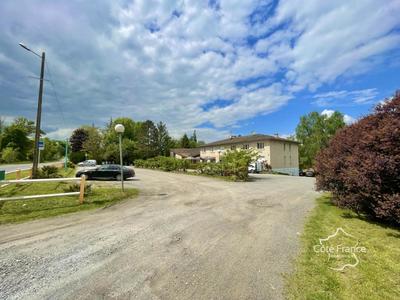 Fonds de commerce - Local commercial - 900 m²