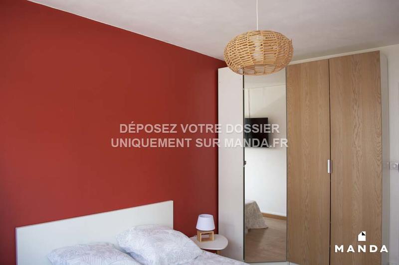 Chambre - 11 m² - 6 pièces