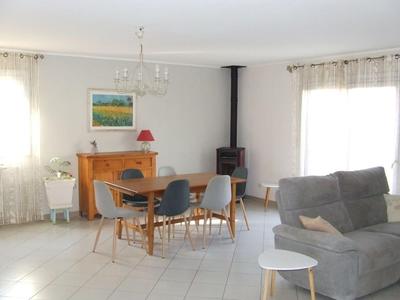 Maison - 110 m² - 4 pièces