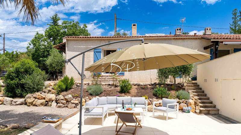 Maison - 112 m² - 5 pièces