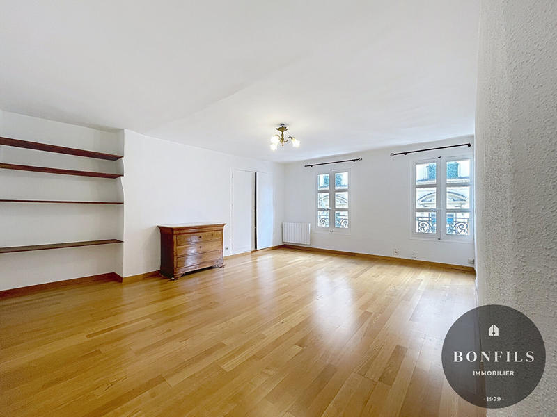 Appartement - 83 m² - 3 pièces