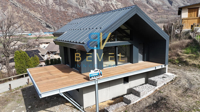 Maison - 160 m² - 6 pièces