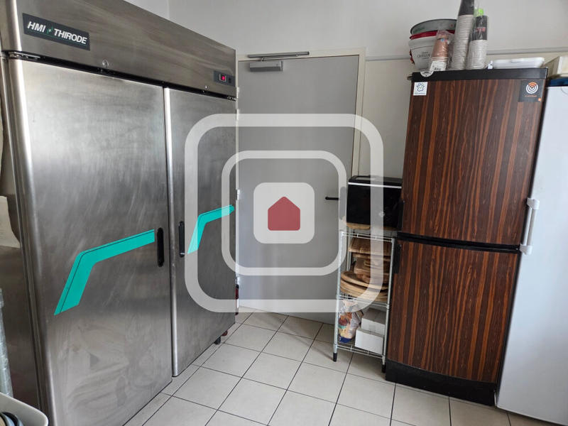 Immeuble - 11 pièces