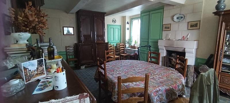 Maison ancienne - 262 m² - 8 pièces