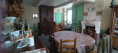 Maison ancienne - 262 m² - 8 pièces