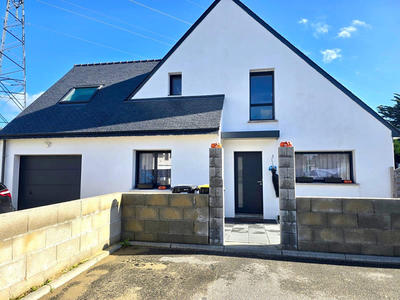 Maison - 122 m² - 6 pièces