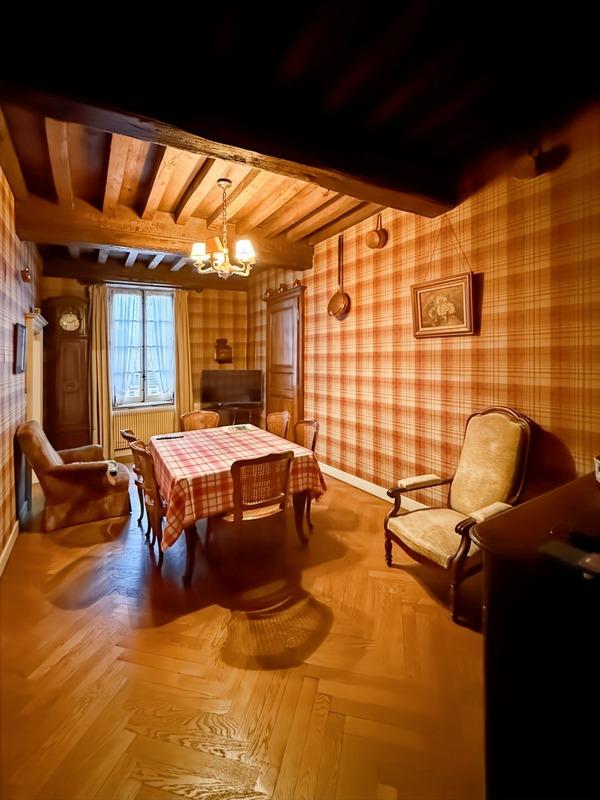 Propriété - 252 m² - 10 pièces