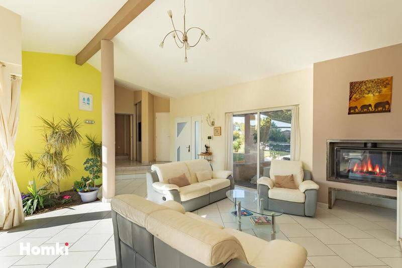 Maison d'architecte - 214 m² - 7 pièces