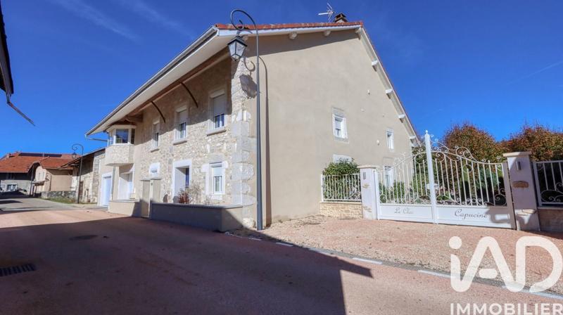 Maison - 240 m² - 7 pièces