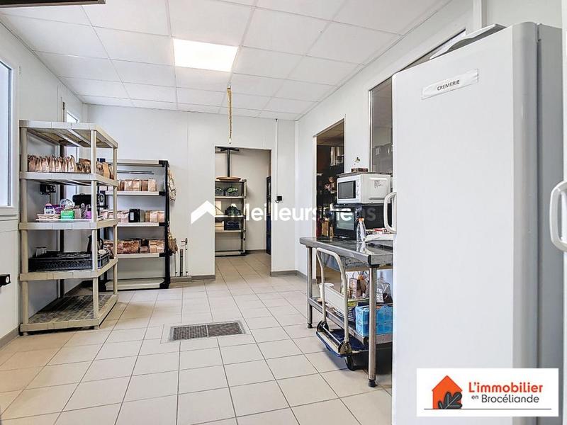 Local d'activité / Entrepôt - 315 m² - 13 pièces