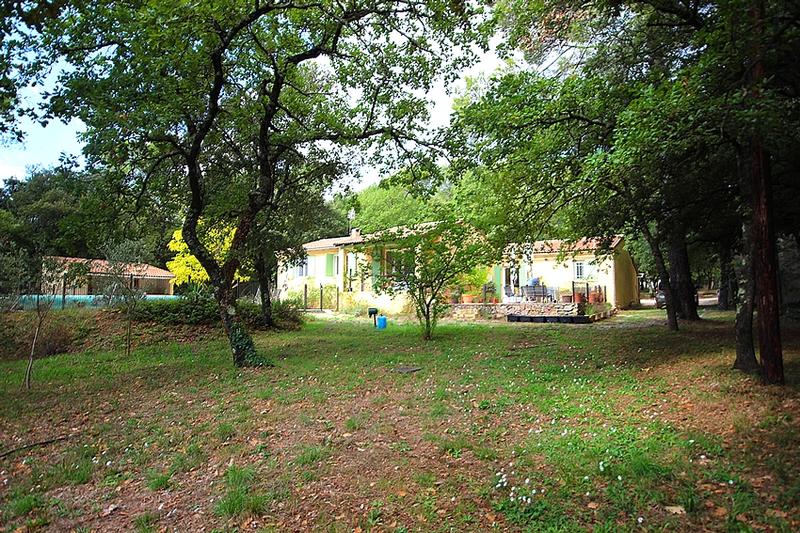 Villa - 137 m² - 5 pièces