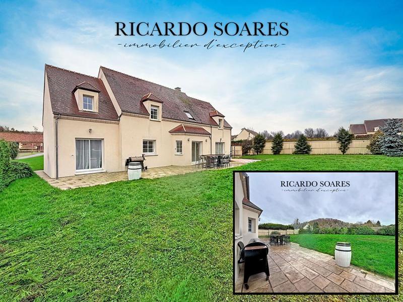 Maison - 242 m² - 7 pièces