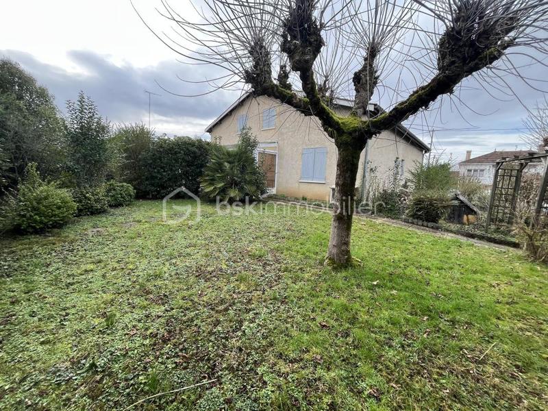 Demeure - 140 m² - 6 pièces