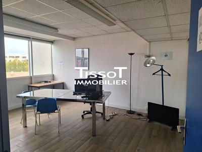Bureau - 105 m² - 4 pièces