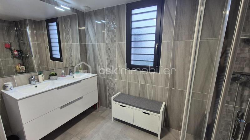 Maison - 108 m² - 6 pièces