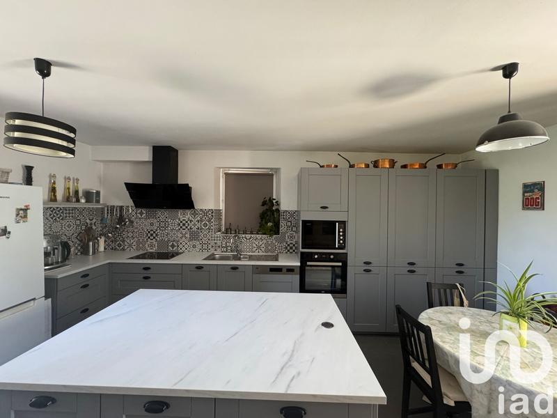 Maison - 185 m² - 7 pièces