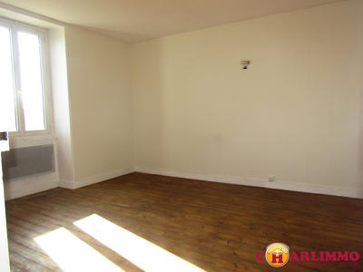 Maison traditionnelle - 83 m² - 3 pièces