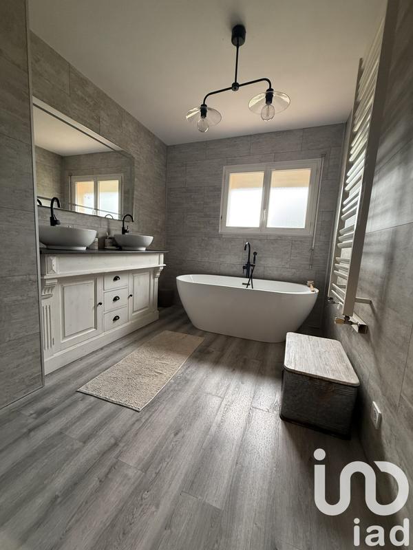 Maison - 125 m² - 5 pièces