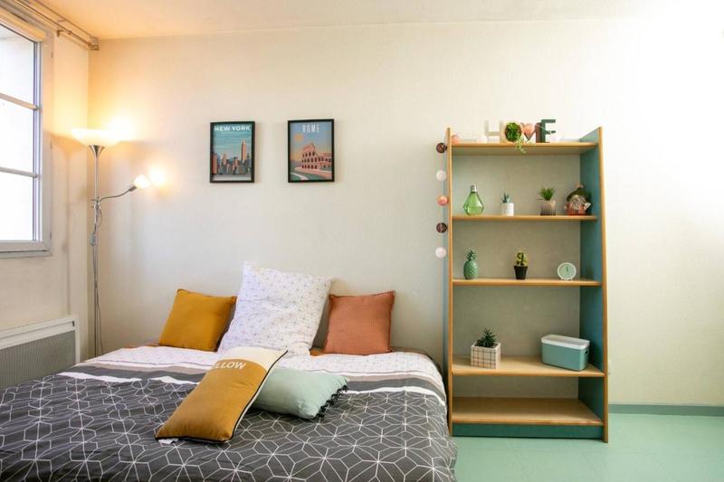 Studio - 25 m² - 1 pièce