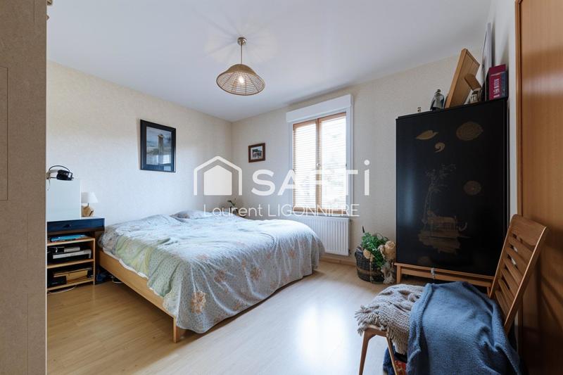 Maison - 180 m² - 7 pièces