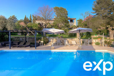 Bastide - 342 m² - 9 pièces