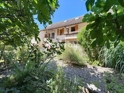 Maison ancienne - 167 m² - 8 pièces