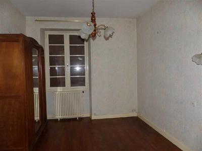 Maison de village - 150 m² - 8 pièces