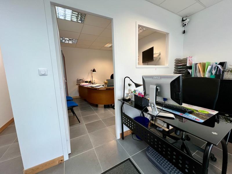 Local commercial - 51 m² - 3 pièces