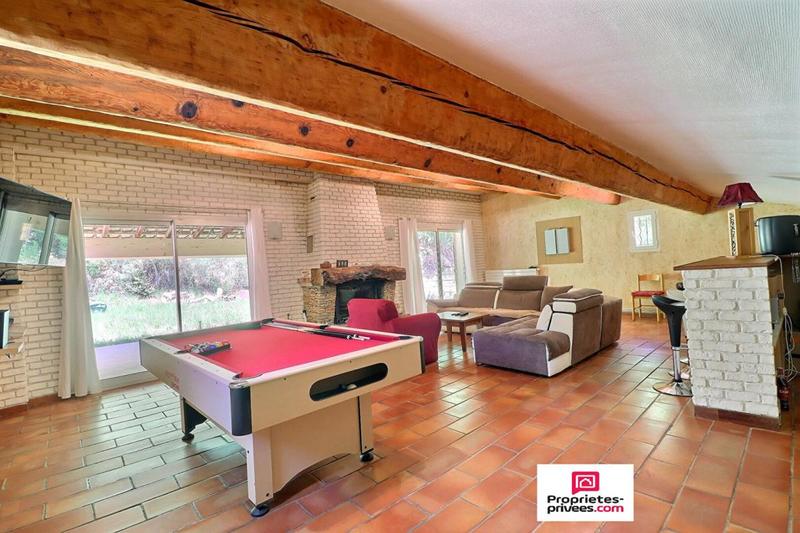 Maison - 310 m² - 10 pièces