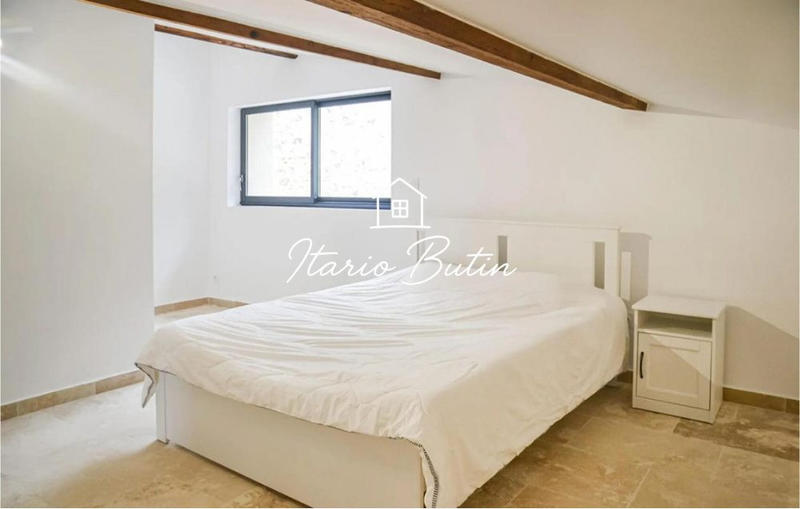 Maison - 415 m² - 14 pièces