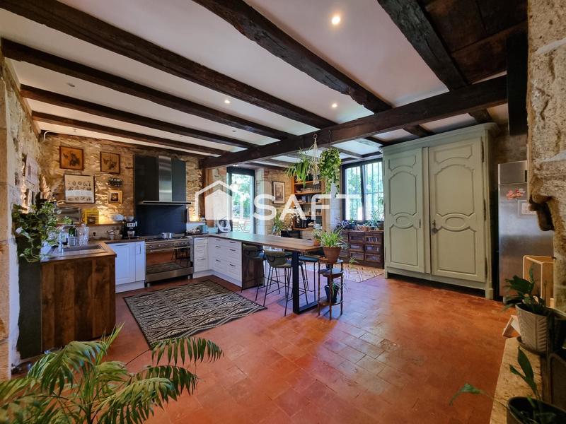 Maison de maîtres - 574 m² - 22 pièces