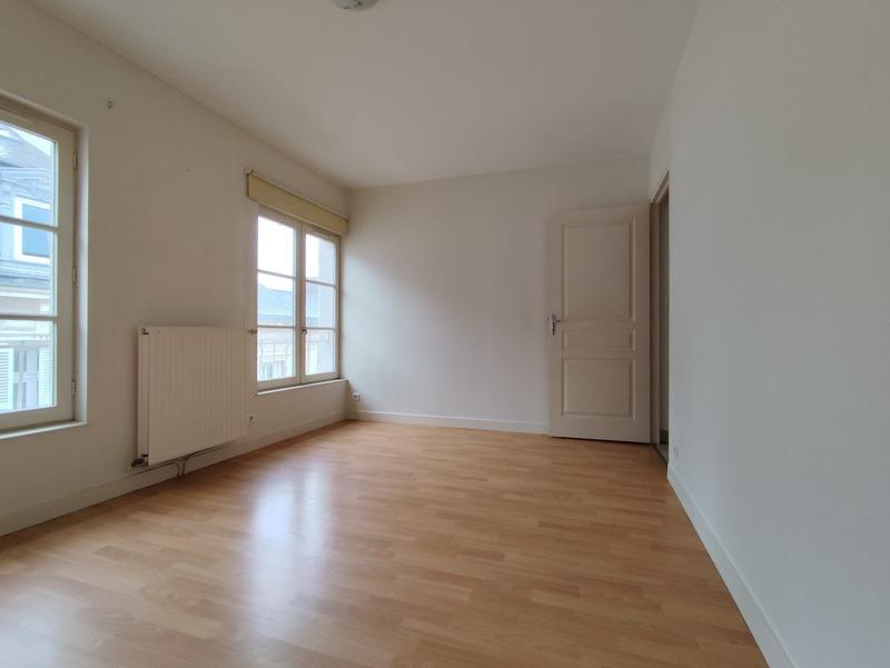 Appartement - 100 m² - 4 pièces