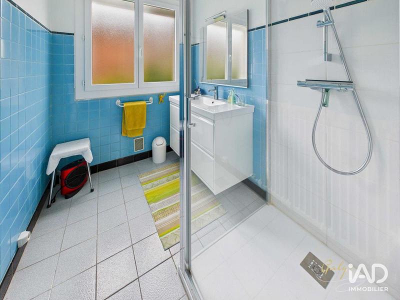 Maison - 207 m² - 7 pièces