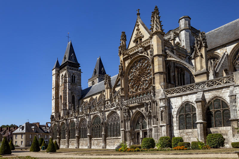 Exposition lumineuse sur la collégiale Notre-Dame