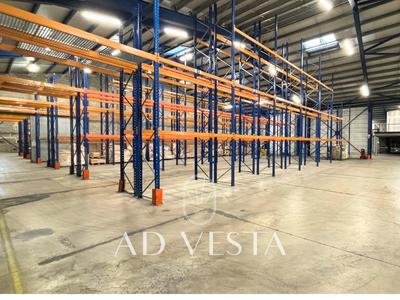 Local d'activités - 2 500 m²