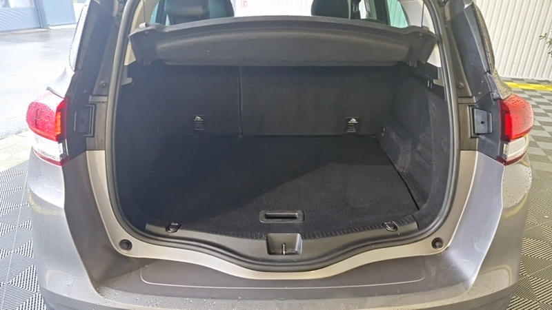 Renault Scénic IV blue dci 120 edc