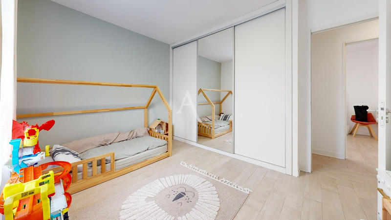 Villa - 165 m² - 10 pièces