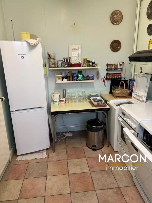 Maison - 138 m² - 9 pièces